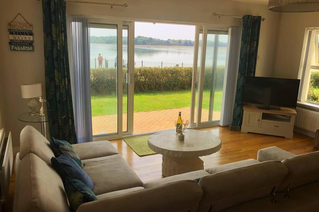 Oyster Bay Holiday Apartment Dundrum Exterior photo